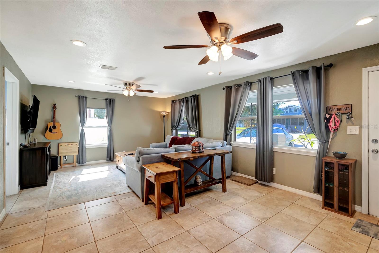 5211 2ND AVE S, ST PETERSBURG, FL, 33707