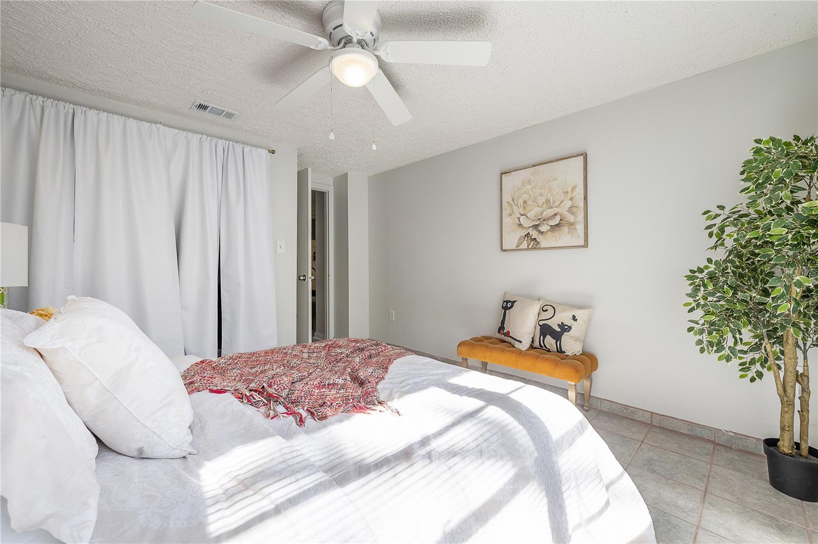 807 W MINNEHAHA ST, TAMPA, FL, 33604