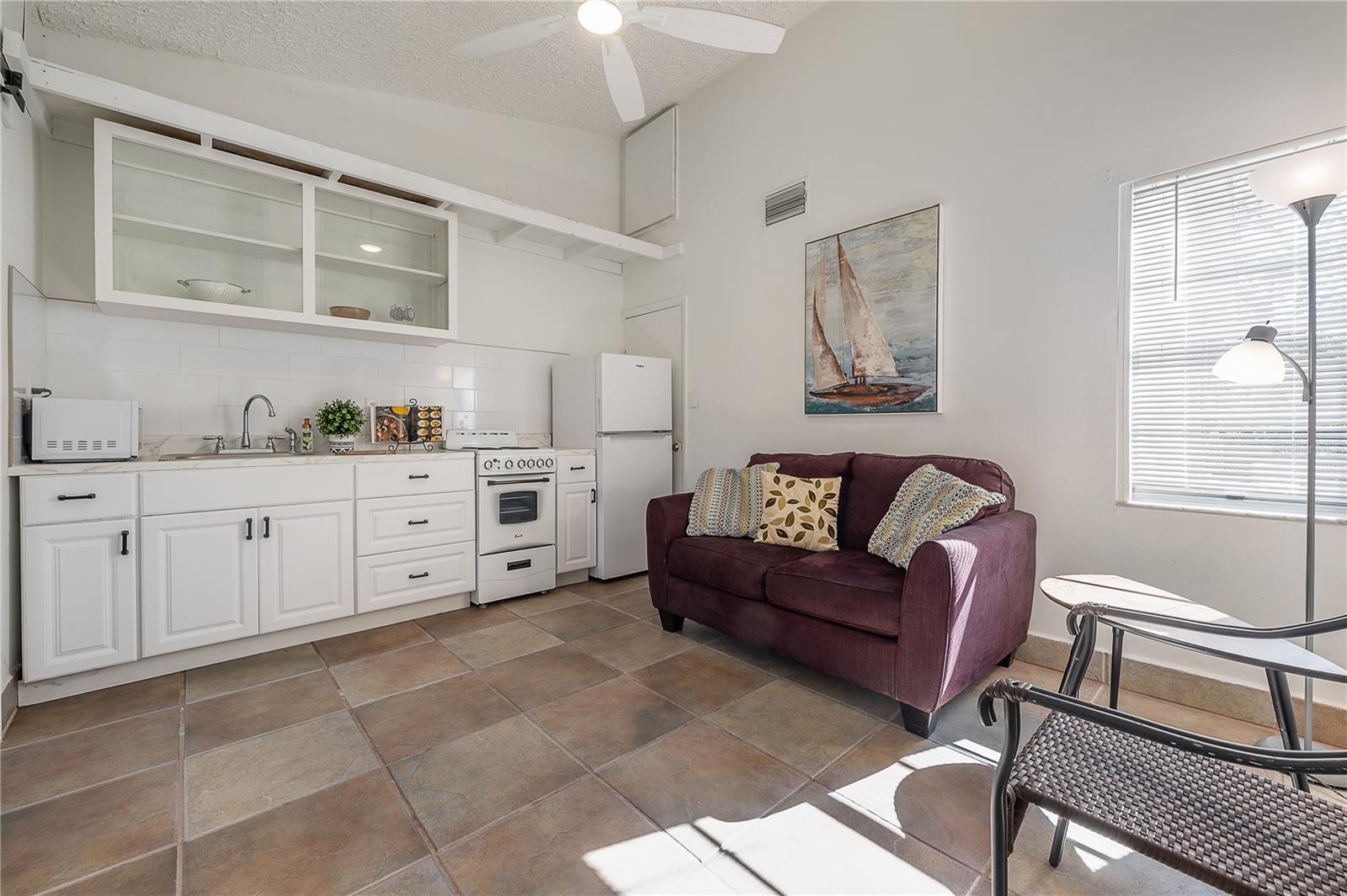 807 W MINNEHAHA ST, TAMPA, FL, 33604