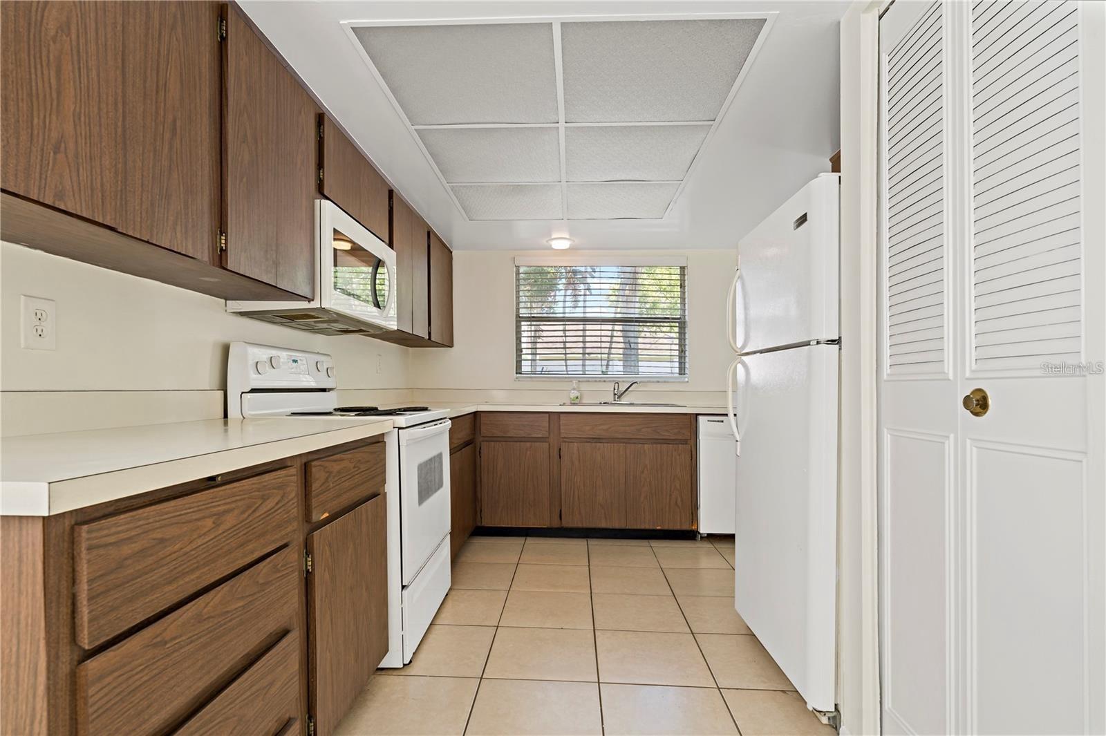 1625 DALE CIR S, DUNEDIN, FL, 34698