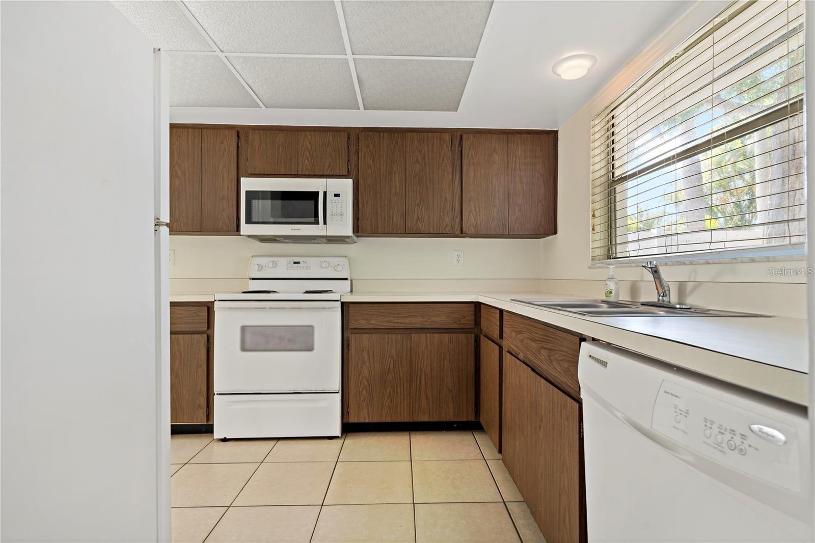 1625 DALE CIR S, DUNEDIN, FL, 34698