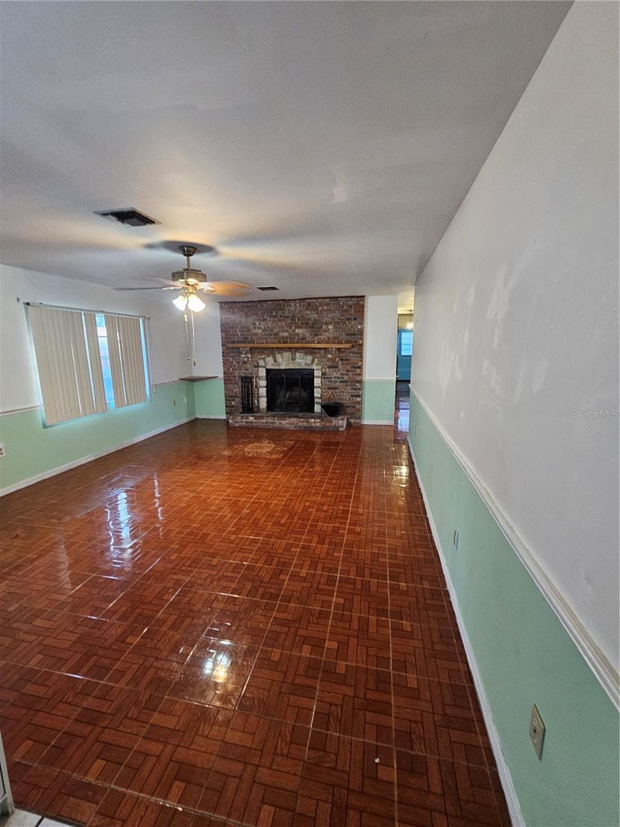 29 LONESOME PINE TRL, YALAHA, FL, 34797