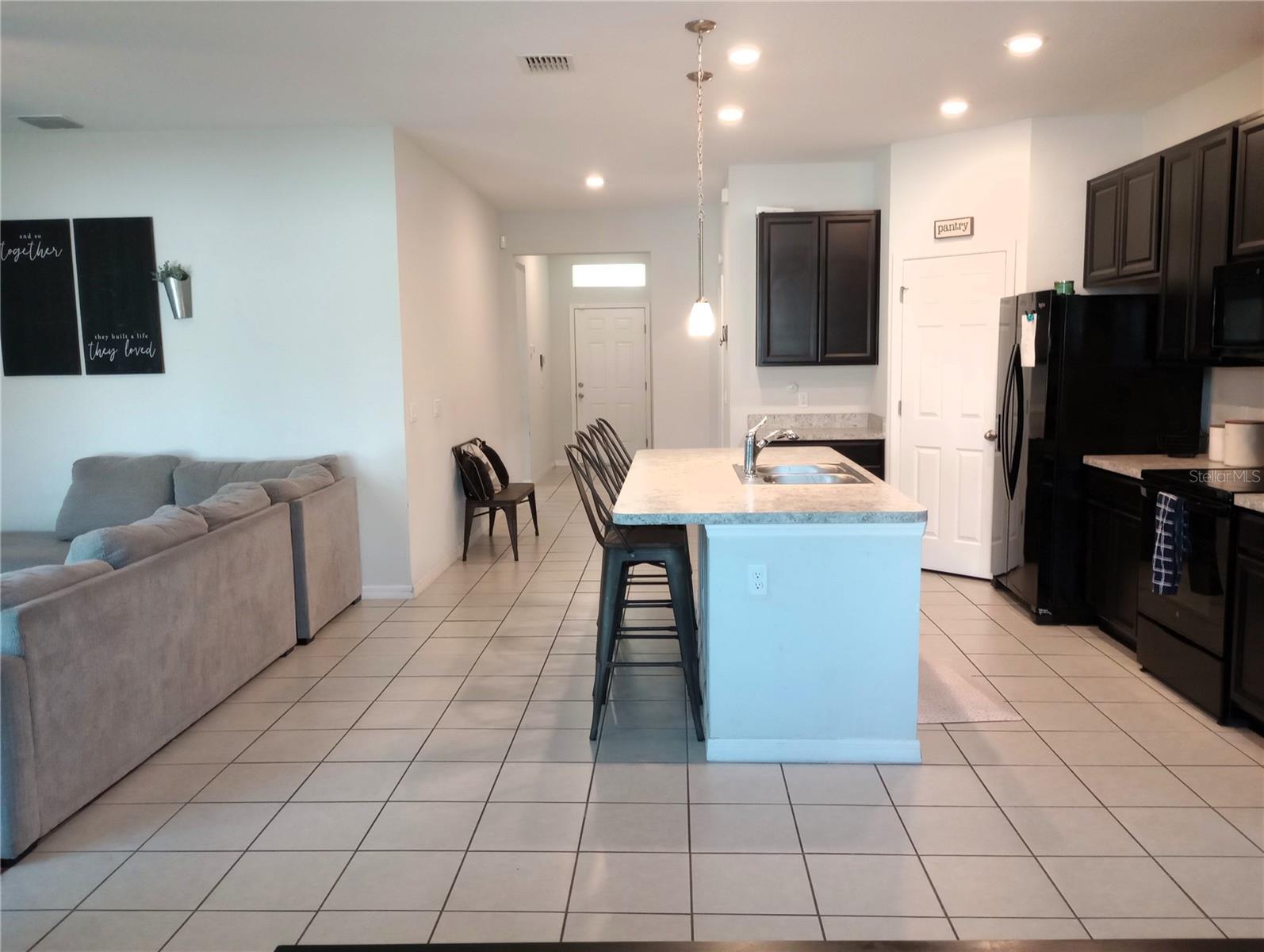 37030 LAKE OVERLOOK DR, GRAND ISLAND, FL, 32735