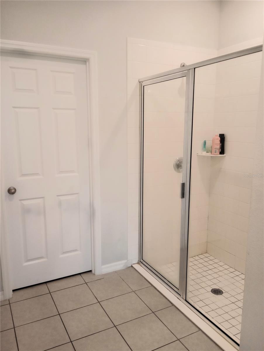 37030 LAKE OVERLOOK DR, GRAND ISLAND, FL, 32735
