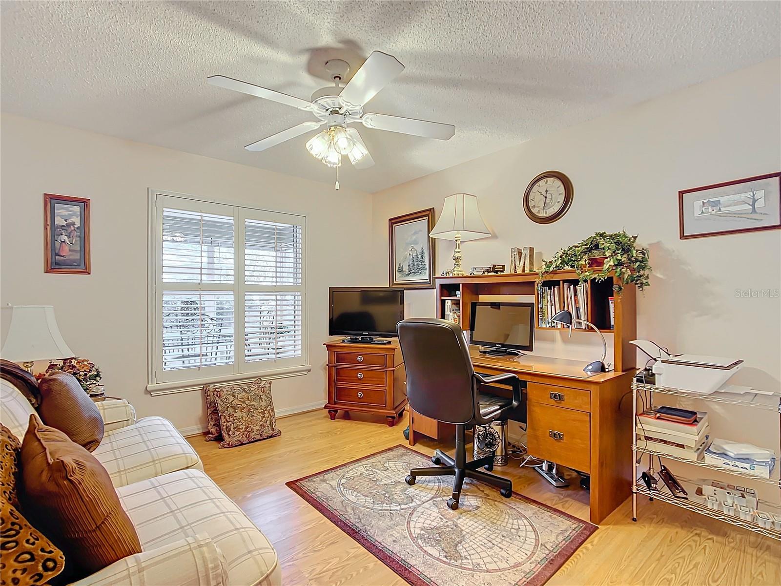 901 PASADENA WAY, LADY LAKE, FL, 32159