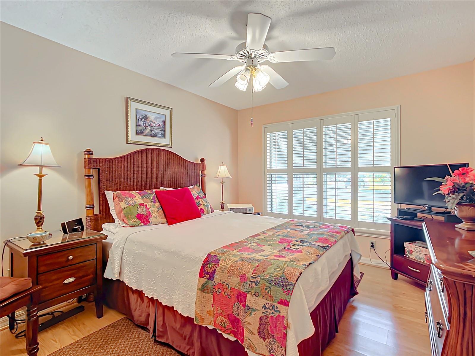 901 PASADENA WAY, LADY LAKE, FL, 32159