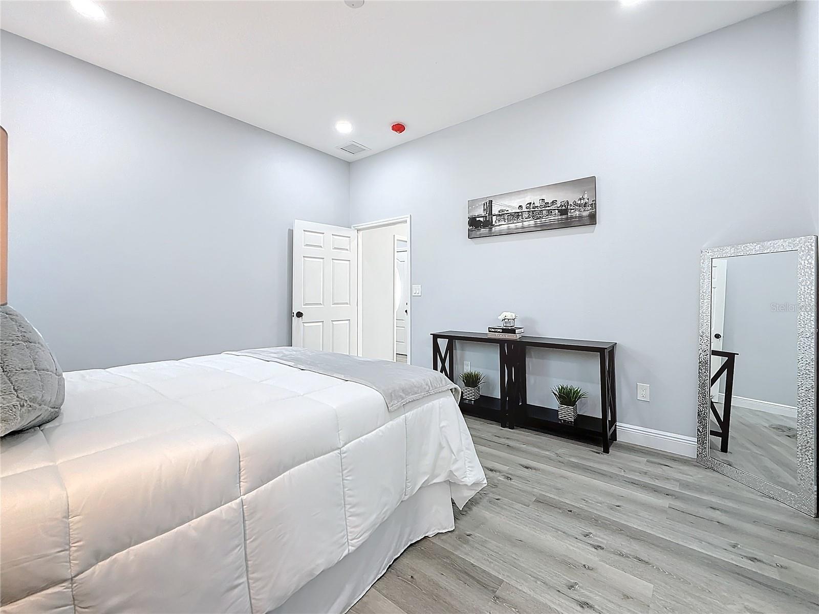 1103 S PROSPECT AVE, CLEARWATER, FL, 33756