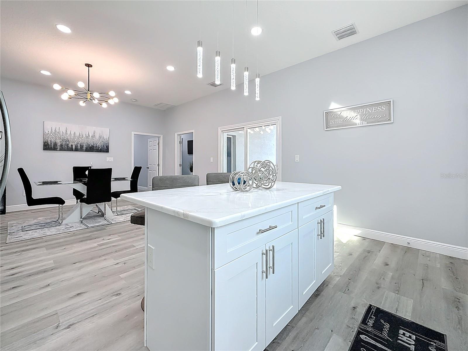1103 S PROSPECT AVE, CLEARWATER, FL, 33756