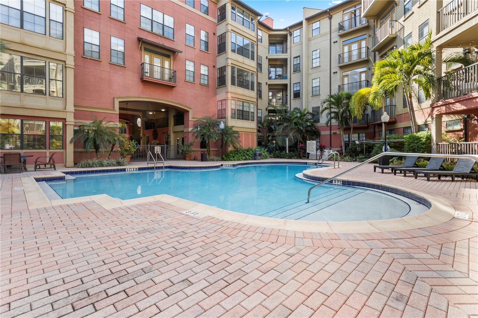 911 N ORANGE AVE #214, ORLANDO, FL, 32801