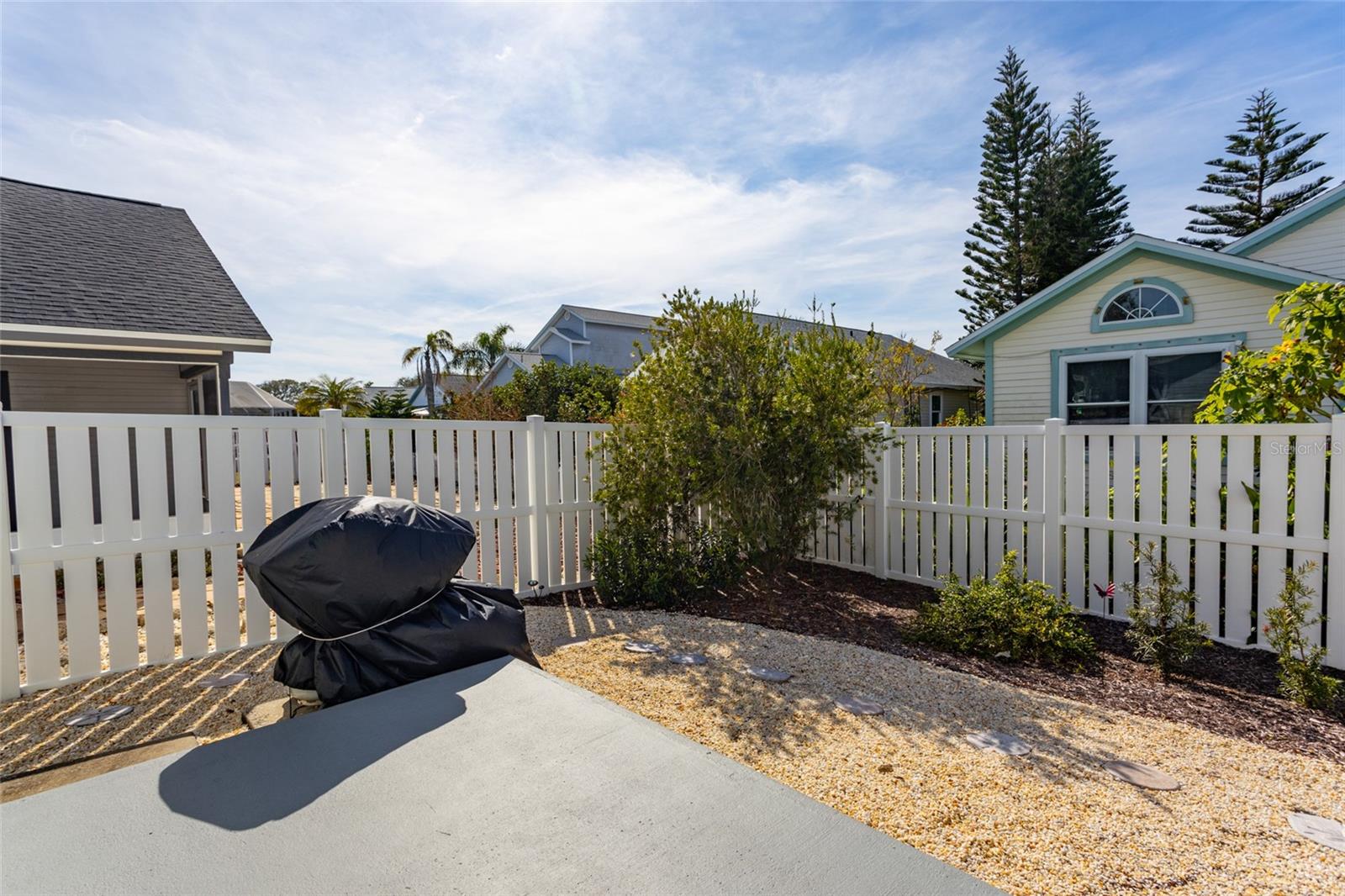 7 BEDFORD DR, PALM COAST, FL, 32137