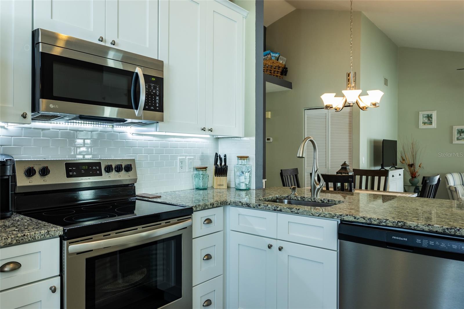7 BEDFORD DR, PALM COAST, FL, 32137