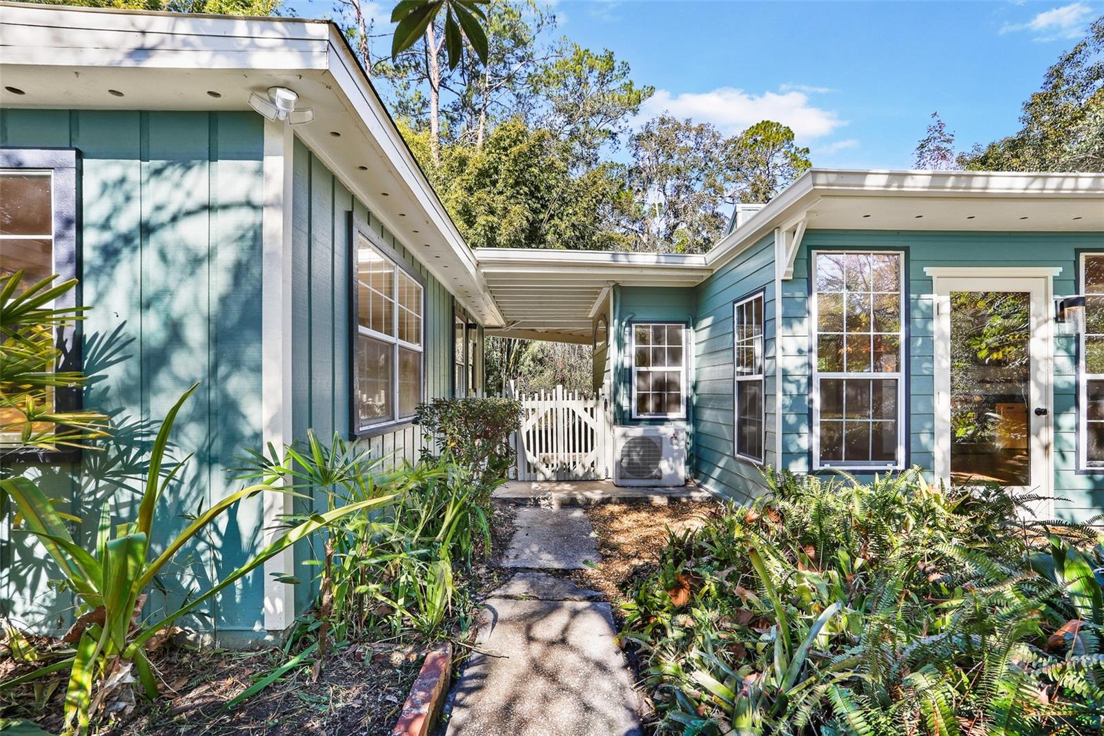 930 NE 12TH AVE, GAINESVILLE, FL, 32601
