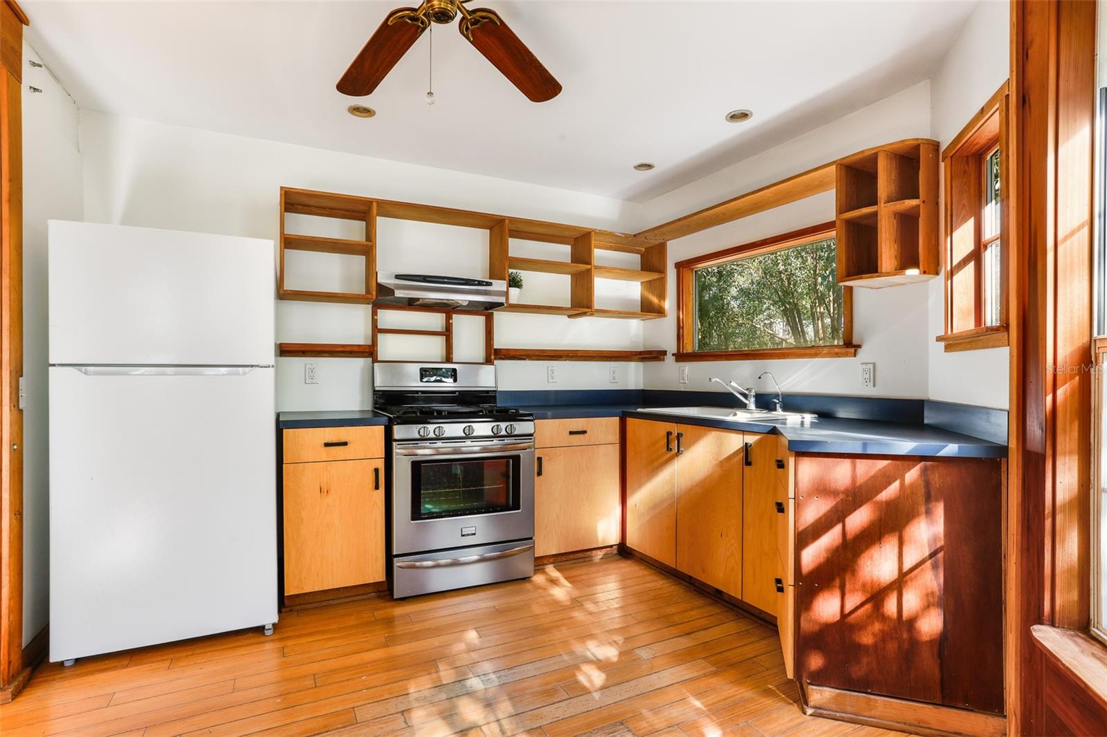 930 NE 12TH AVE, GAINESVILLE, FL, 32601