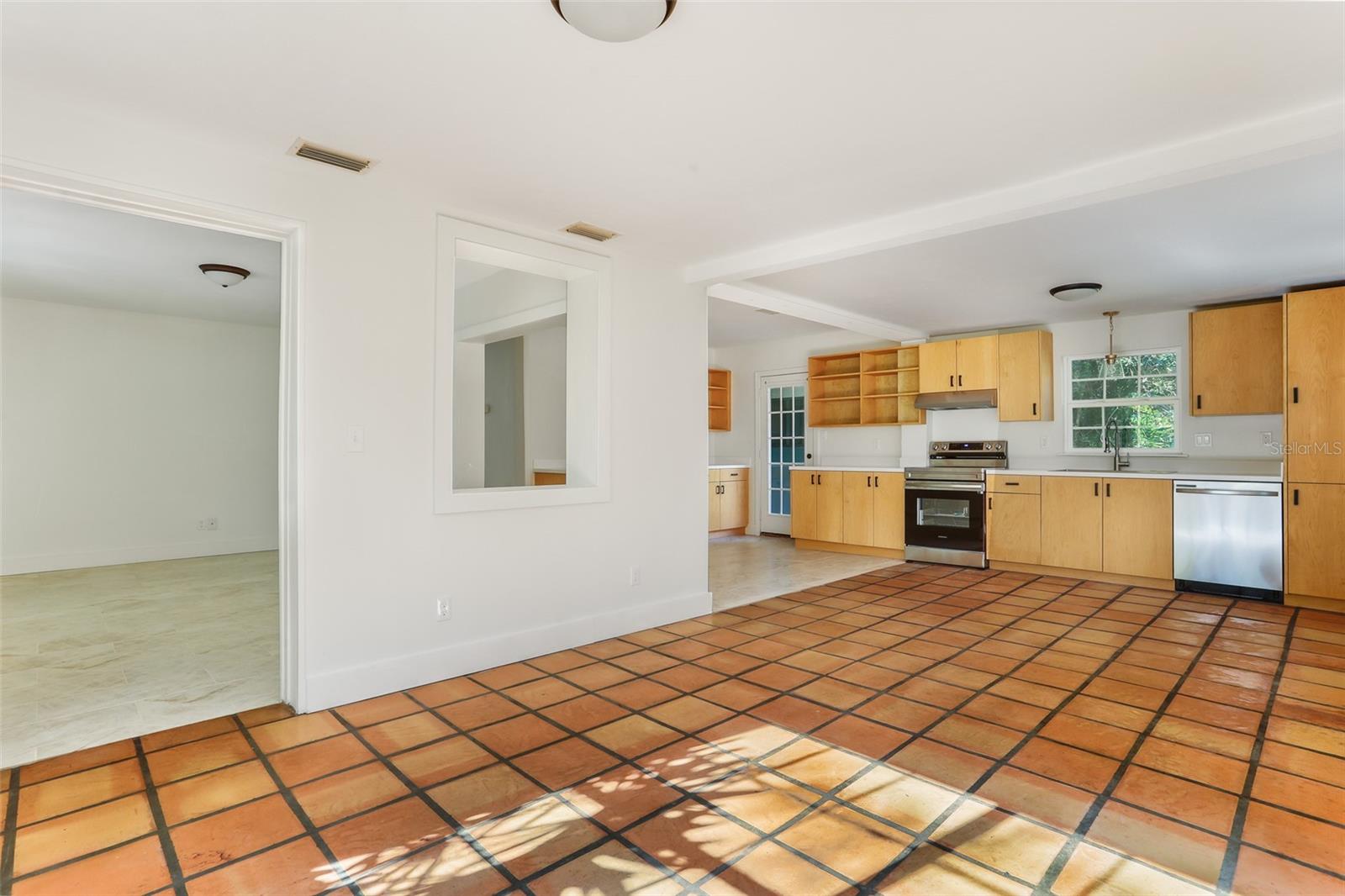 930 NE 12TH AVE, GAINESVILLE, FL, 32601