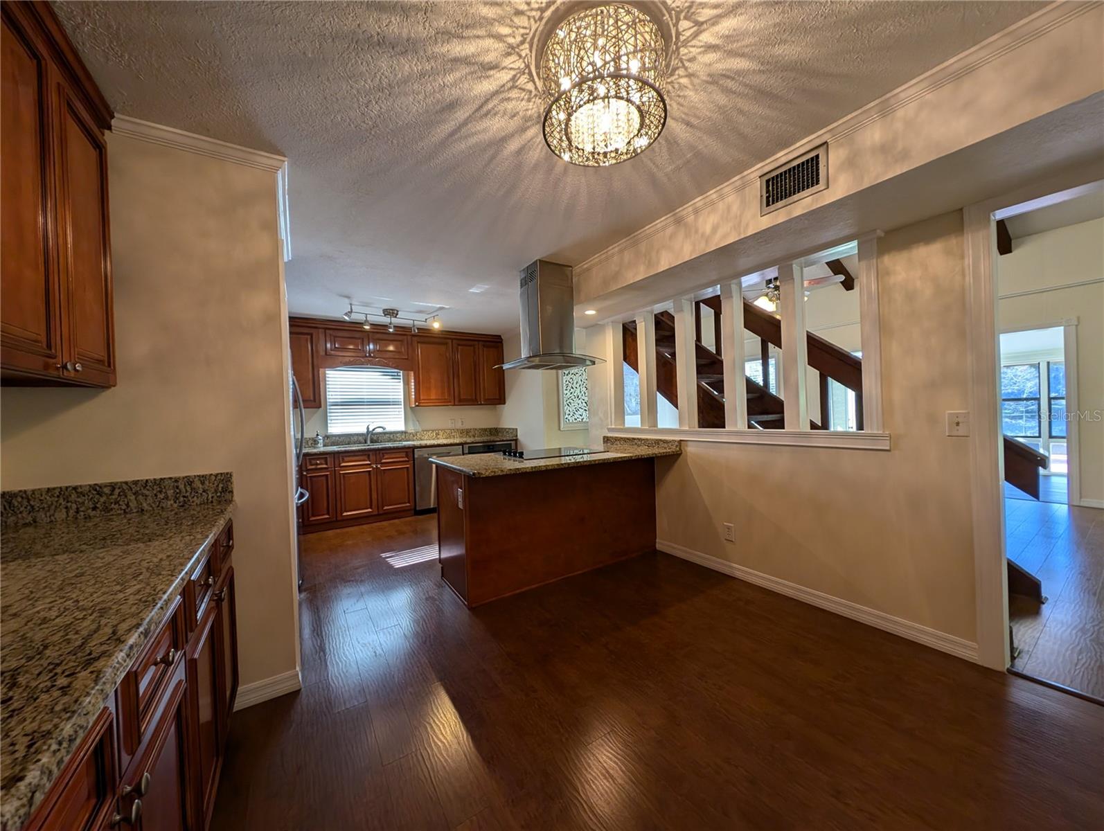 800 LAKE MARION DR, ALTAMONTE SPRINGS, FL, 32701