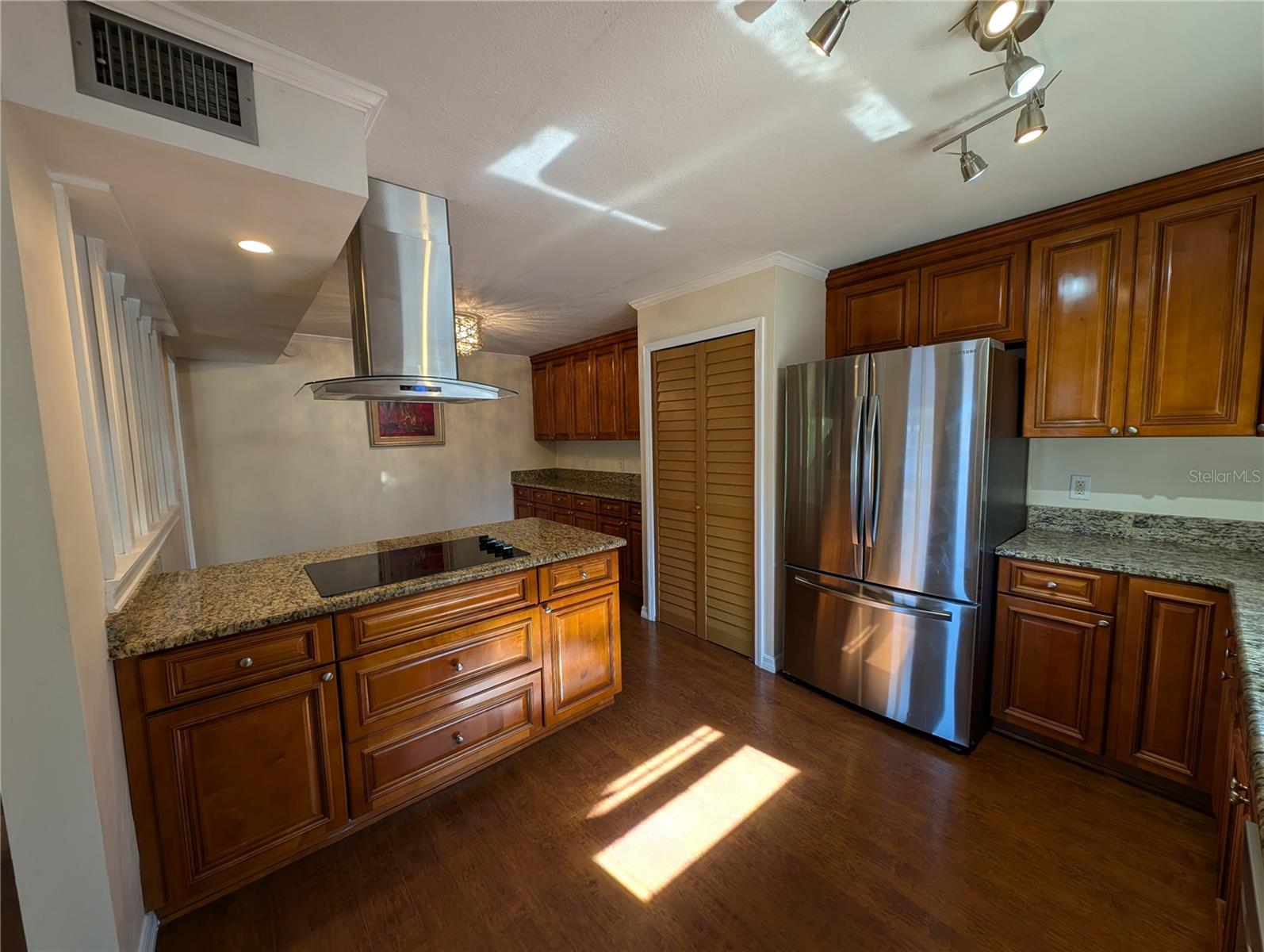 800 LAKE MARION DR, ALTAMONTE SPRINGS, FL, 32701
