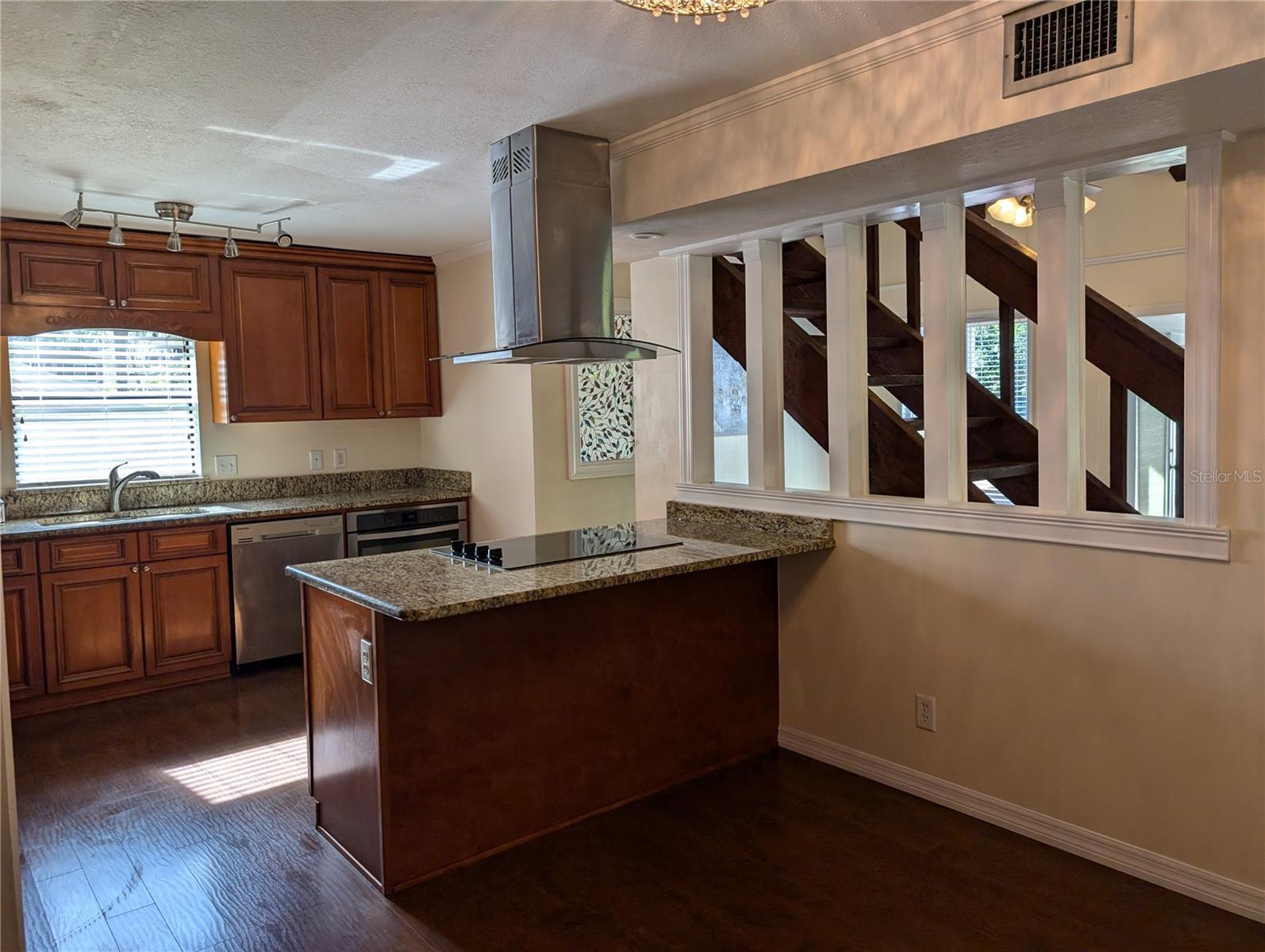 800 LAKE MARION DR, ALTAMONTE SPRINGS, FL, 32701