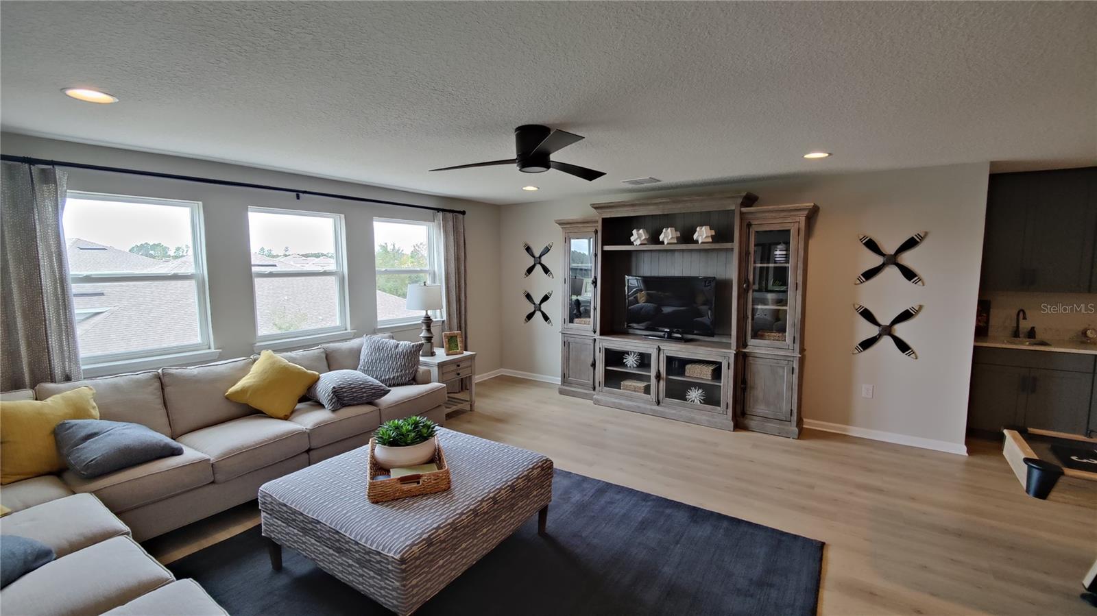639 AVILA PL, HOWEY IN THE HILLS, FL, 34737