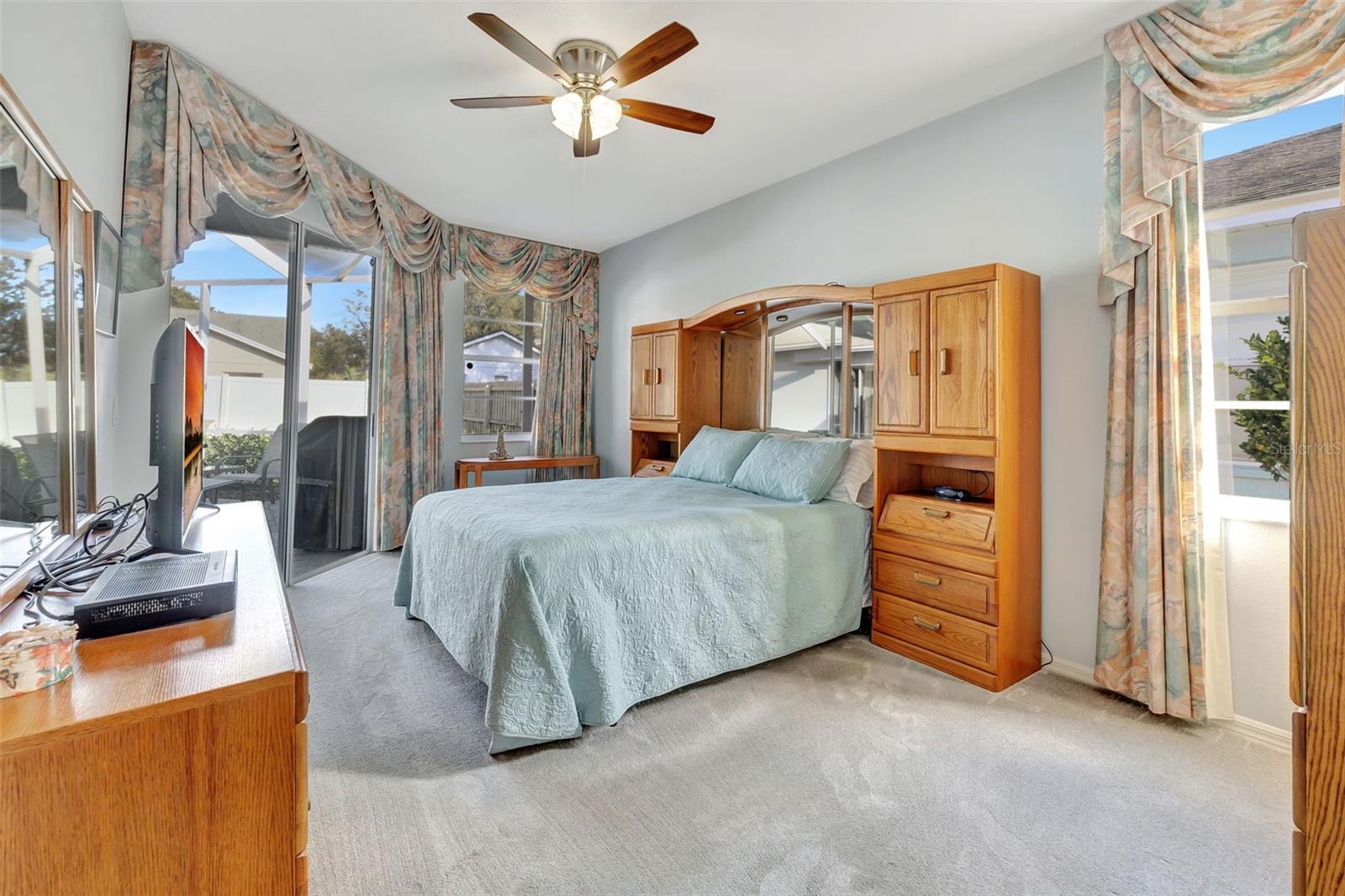 17707 EMERALD GREEN PL, TAMPA, FL, 33647