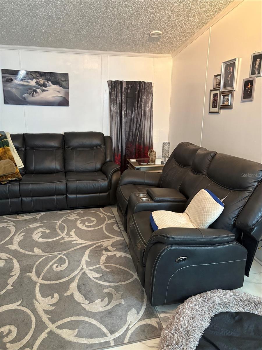 27328 MAGNOLIA AVE, OKAHUMPKA, FL, 34762