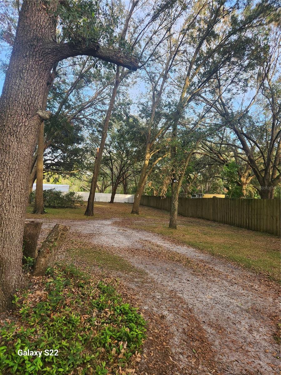 27328 MAGNOLIA AVE, OKAHUMPKA, FL, 34762