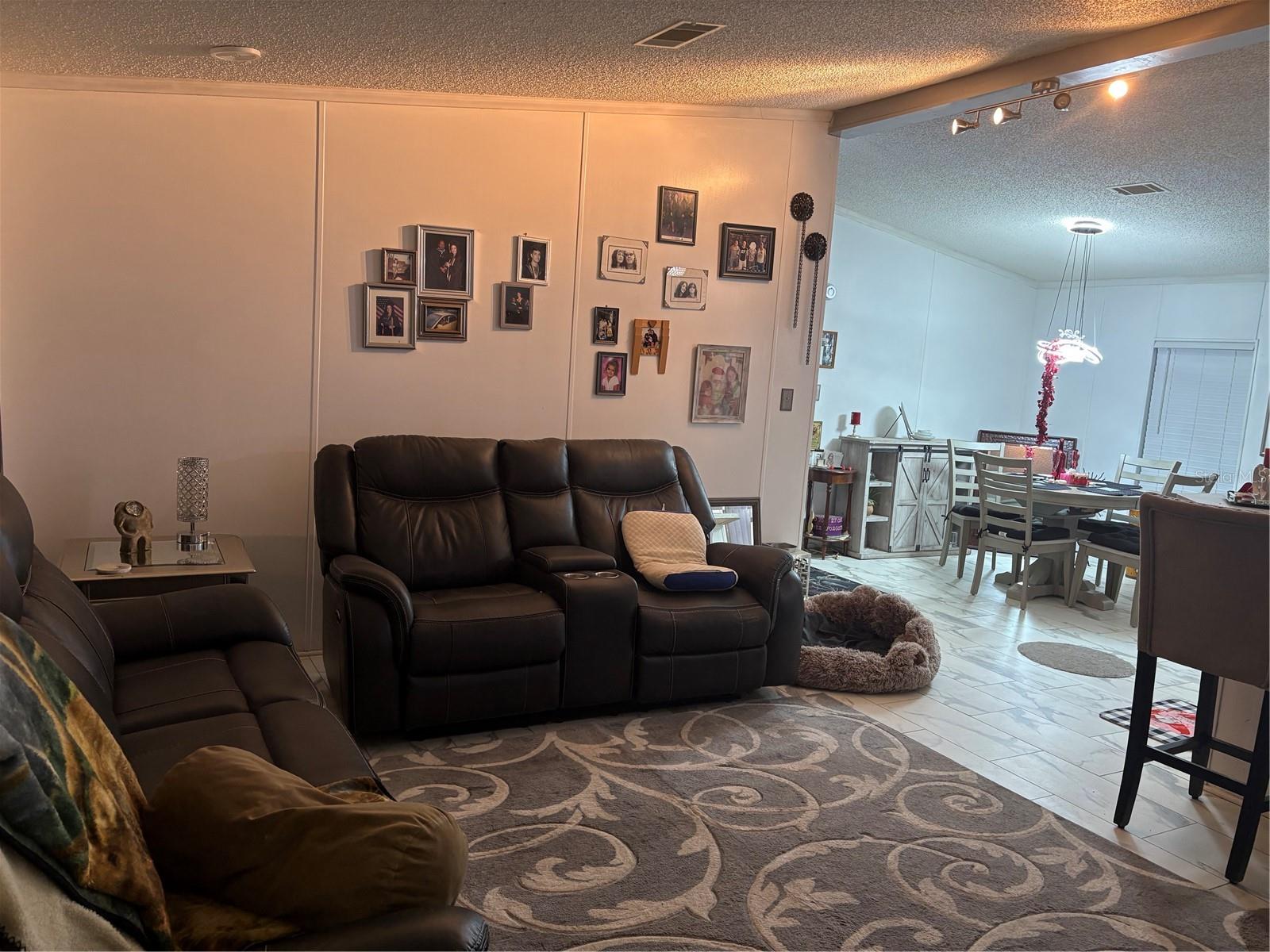 27328 MAGNOLIA AVE, OKAHUMPKA, FL, 34762