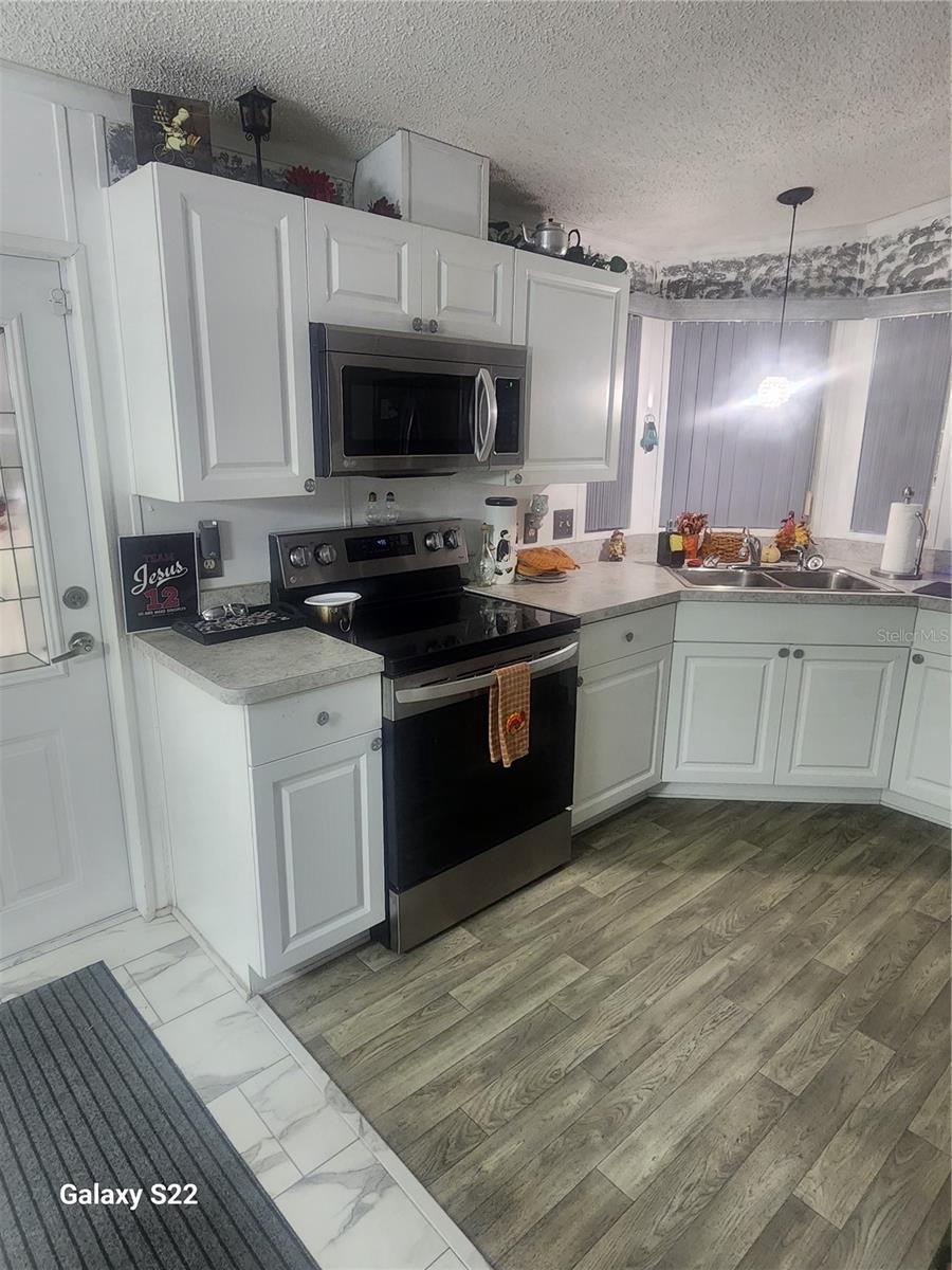 27328 MAGNOLIA AVE, OKAHUMPKA, FL, 34762