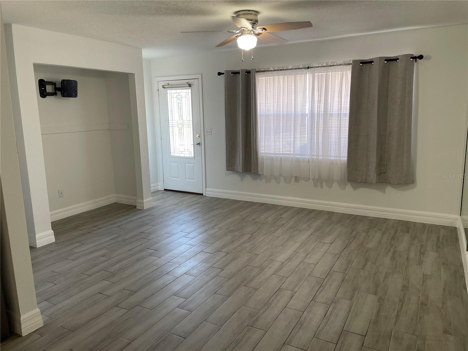1414 ROLLING GREEN DR, APOPKA, FL, 32703
