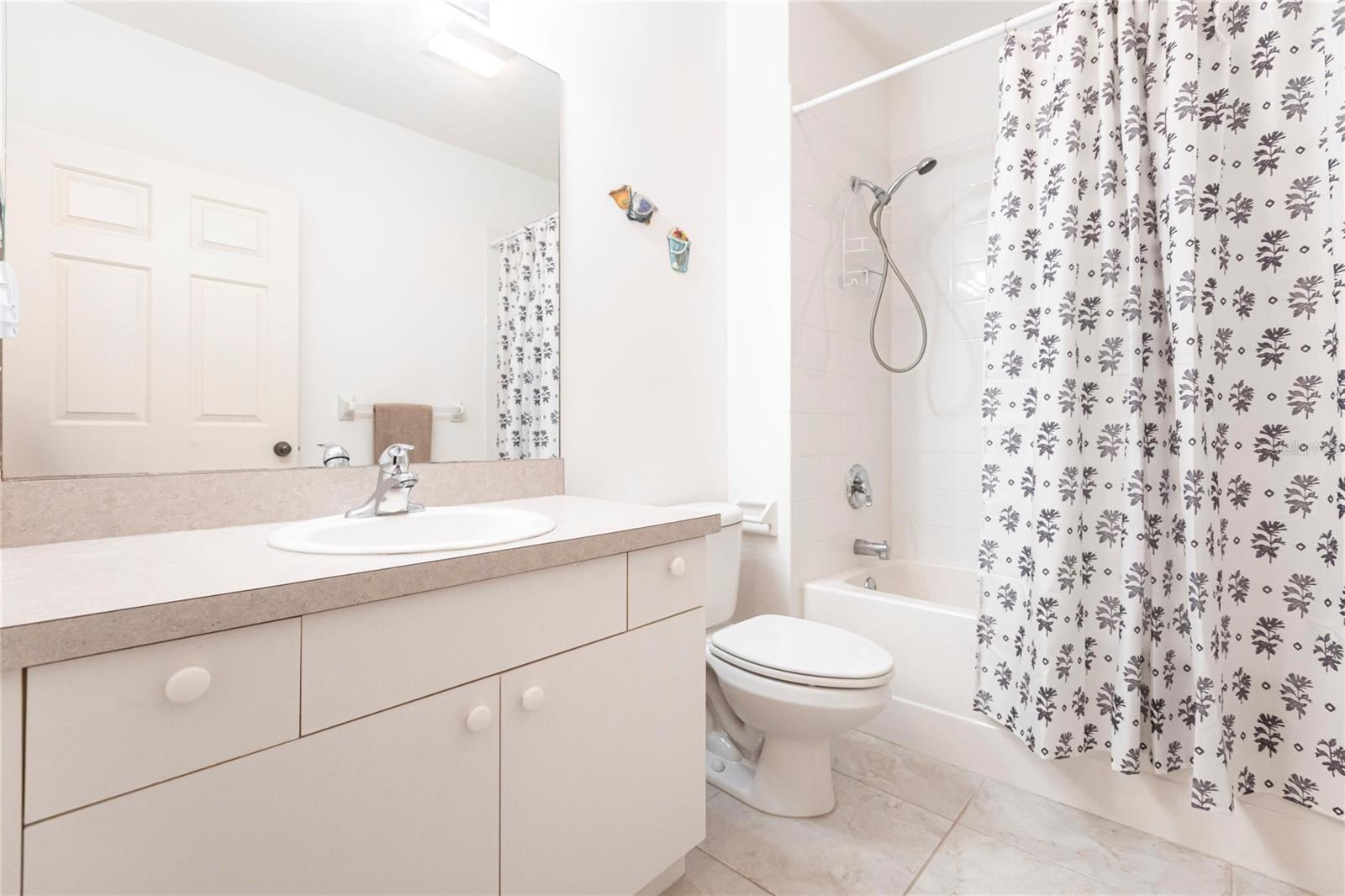 19375 WATER OAK DR #203, PORT CHARLOTTE, FL, 33948