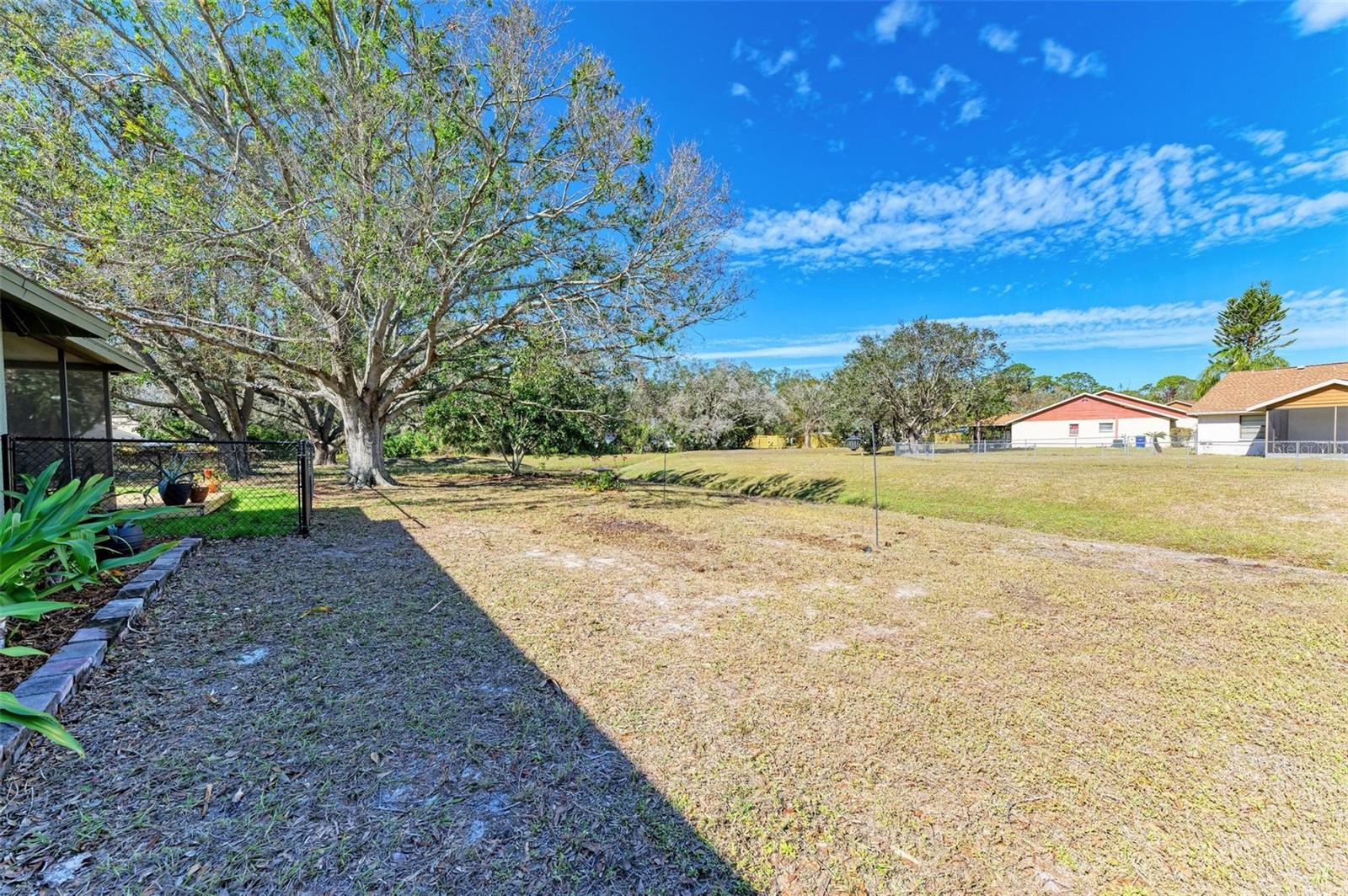 5701 DEER HOLLOW LN W, SARASOTA, FL, 34232