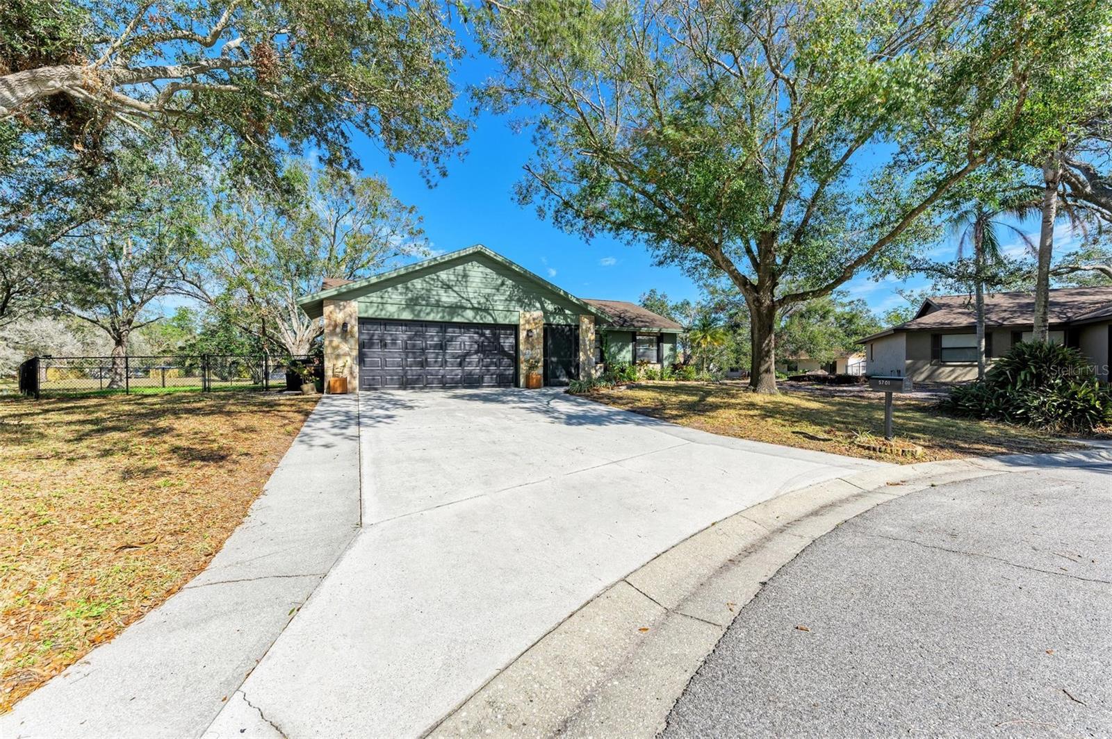 5701 DEER HOLLOW LN W, SARASOTA, FL, 34232
