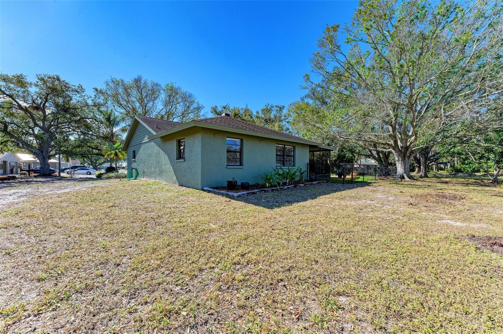 5701 DEER HOLLOW LN W, SARASOTA, FL, 34232