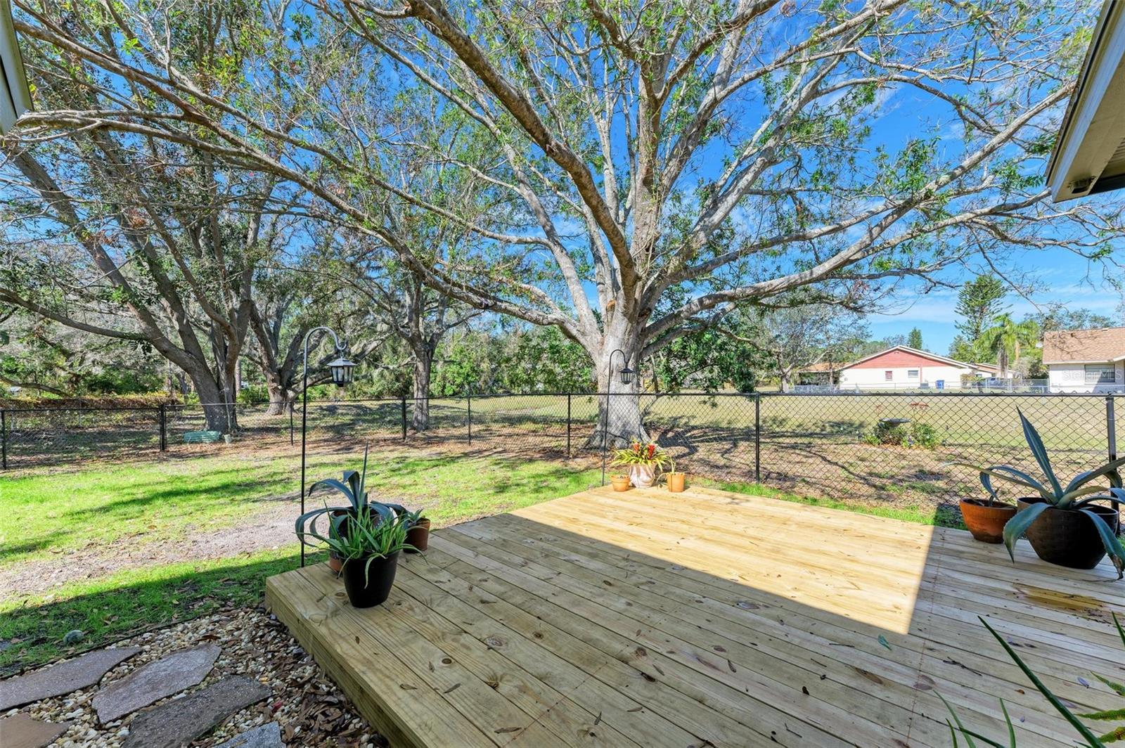 5701 DEER HOLLOW LN W, SARASOTA, FL, 34232