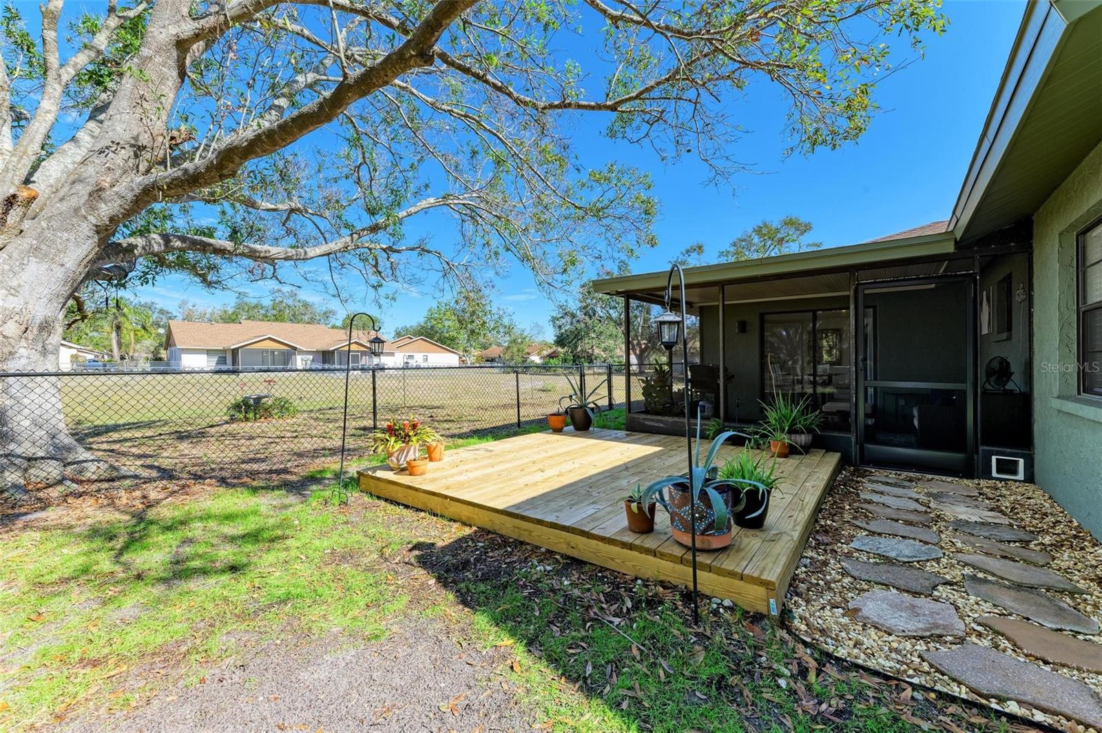 5701 DEER HOLLOW LN W, SARASOTA, FL, 34232