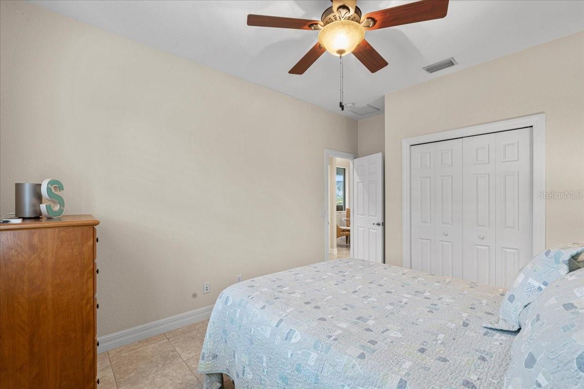 121 GLADES DR, ROTONDA WEST, FL, 33947