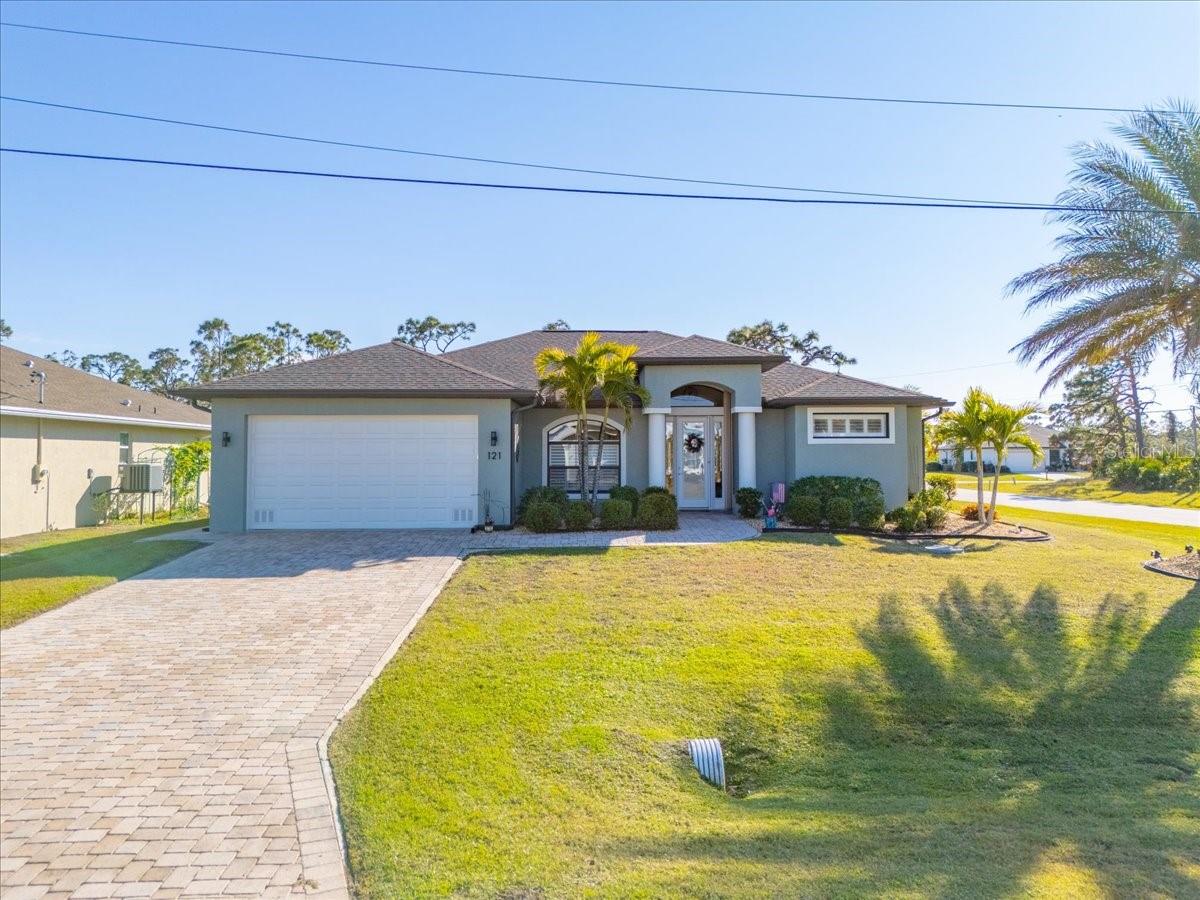 121 GLADES DR, ROTONDA WEST, FL, 33947