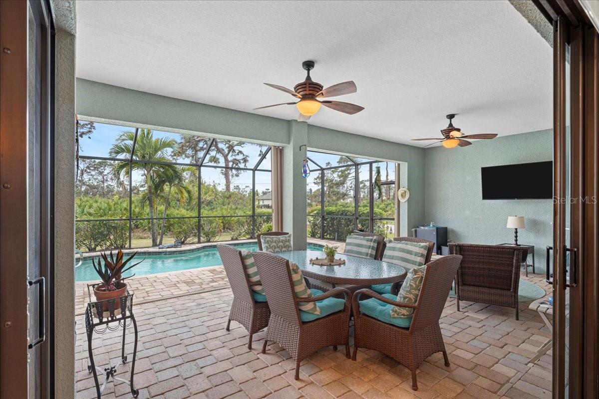 121 GLADES DR, ROTONDA WEST, FL, 33947
