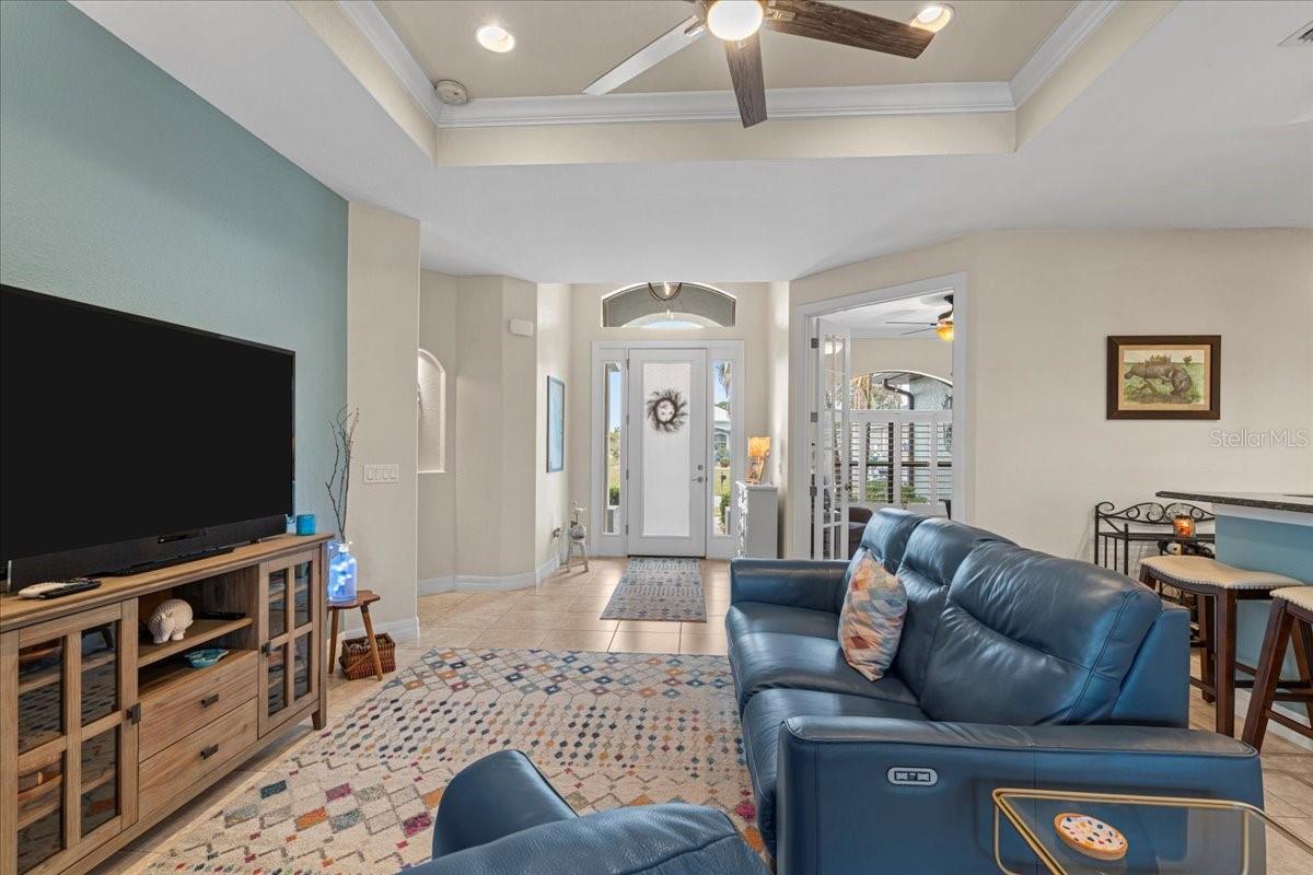 121 GLADES DR, ROTONDA WEST, FL, 33947