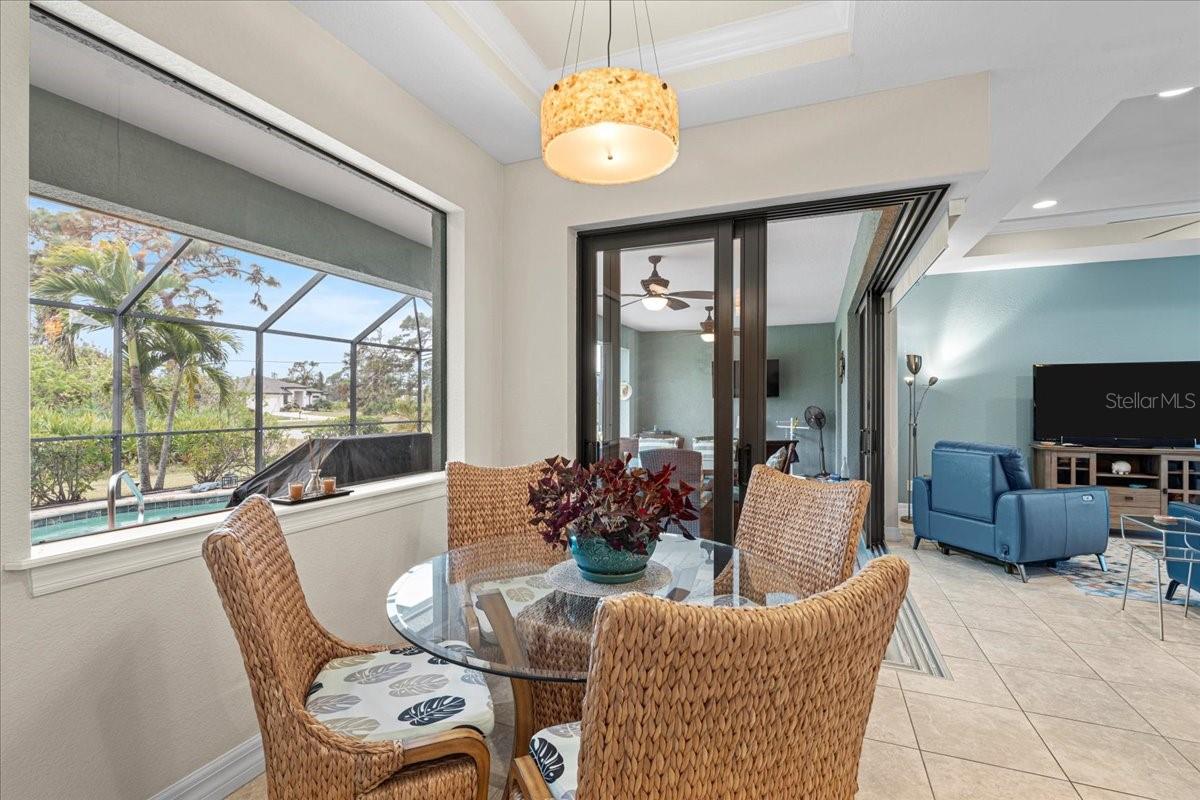 121 GLADES DR, ROTONDA WEST, FL, 33947