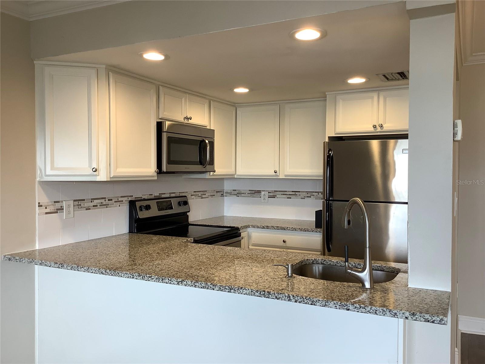 2525 W BAY DR #C43, LARGO, FL, 33770