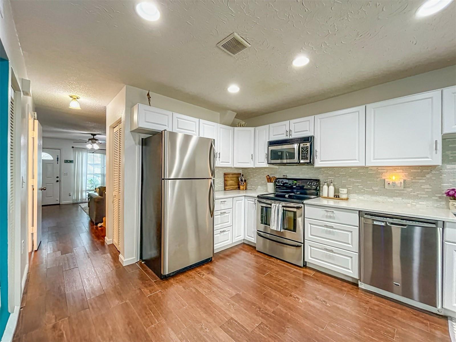 6640 121ST AVE #6, LARGO, FL, 33773
