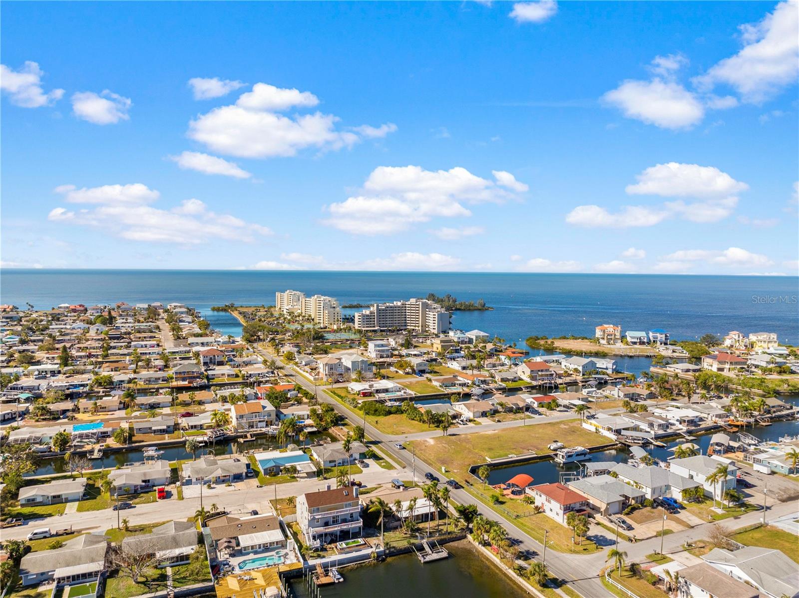 13637 LAGOON DR, HUDSON, FL, 34667