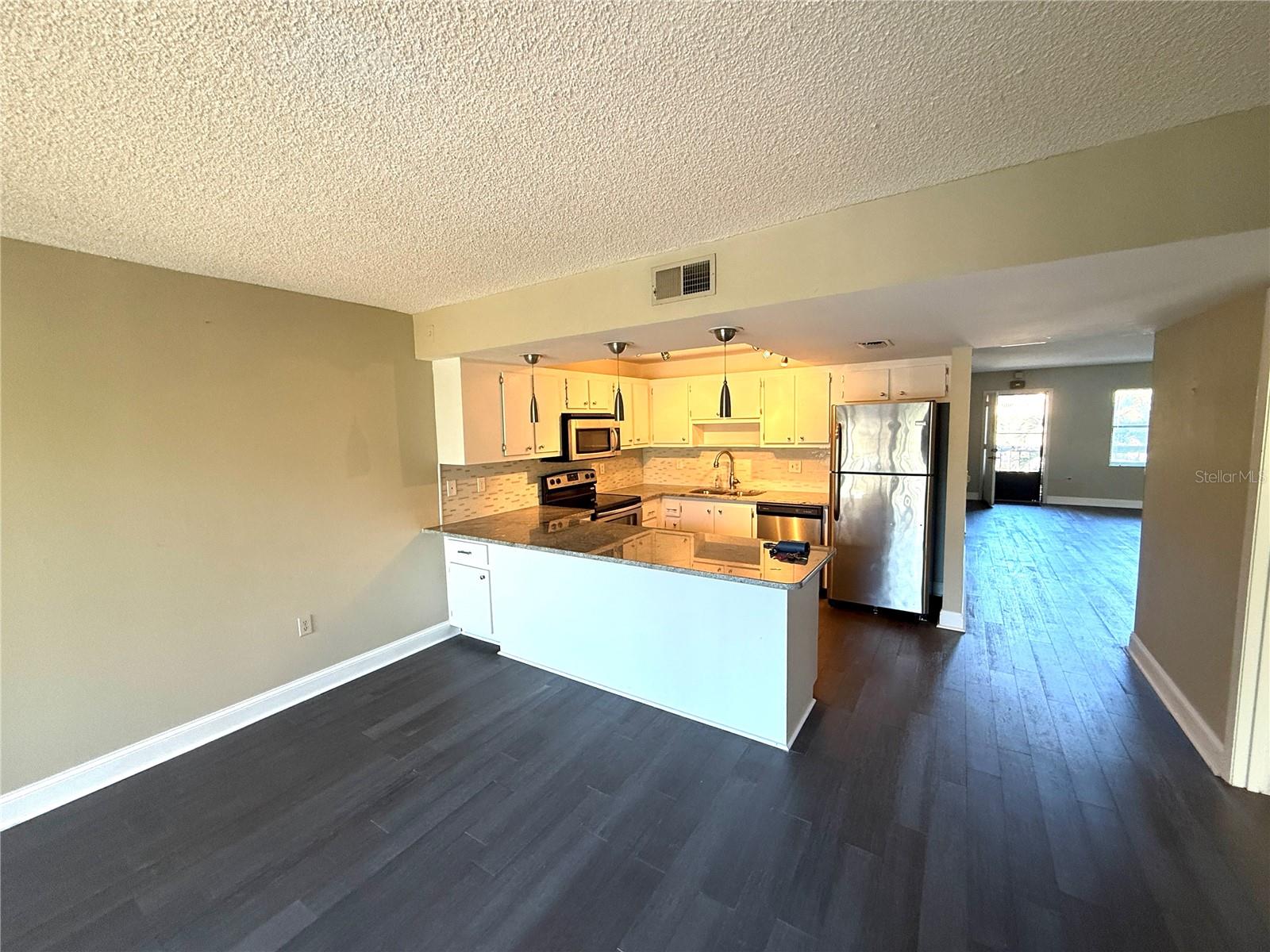 425 30TH AVE W #C212, BRADENTON, FL, 34205