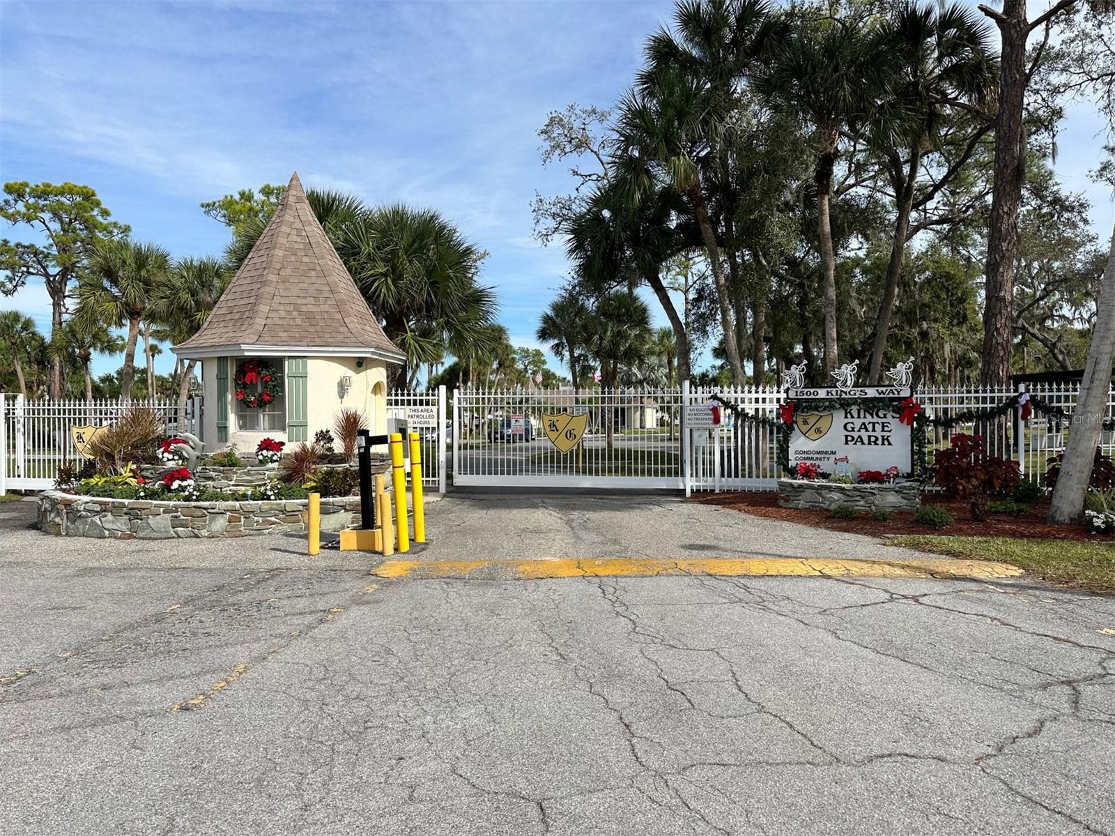 43 CROWN POINT DR, NOKOMIS, FL, 34275