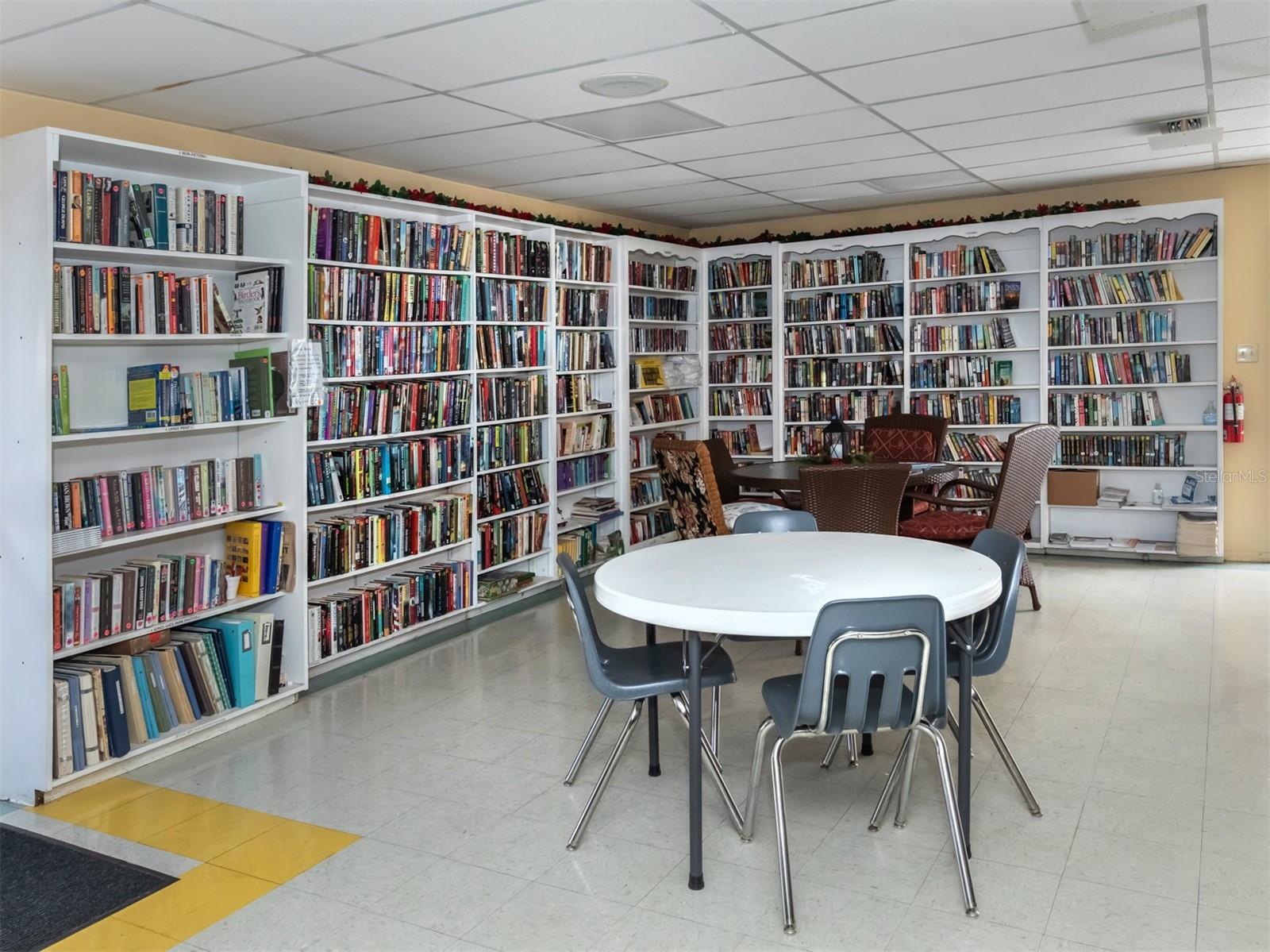 43 CROWN POINT DR, NOKOMIS, FL, 34275