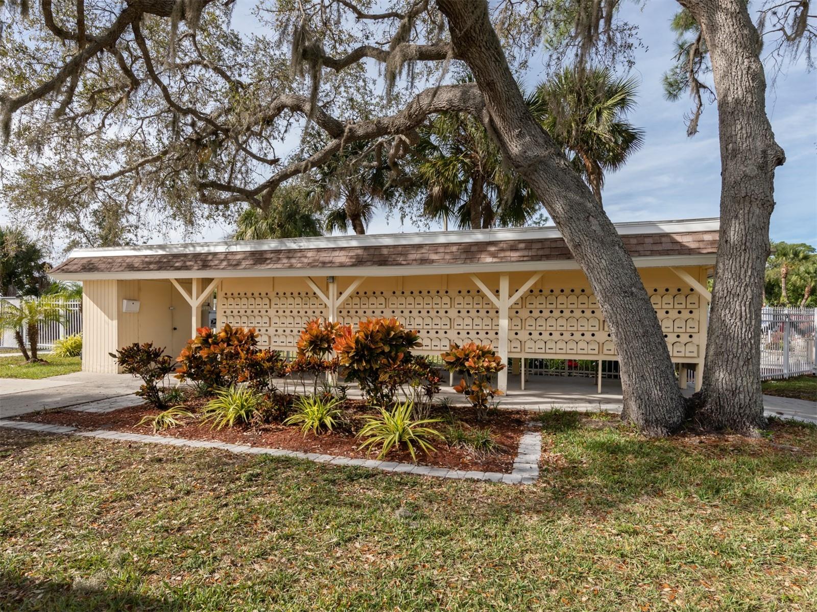 43 CROWN POINT DR, NOKOMIS, FL, 34275