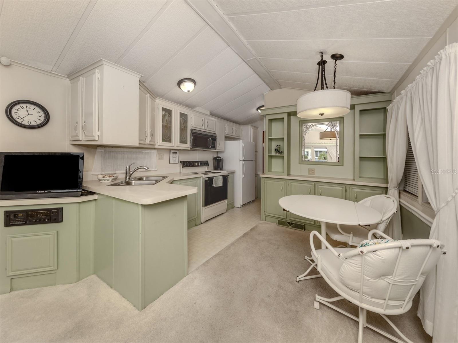 43 CROWN POINT DR, NOKOMIS, FL, 34275