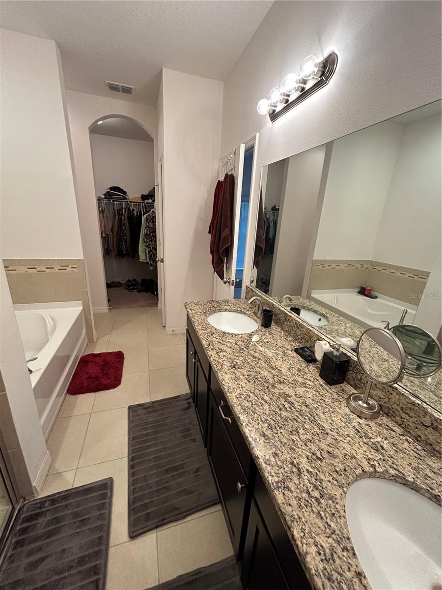 11854 THICKET WOOD DR, RIVERVIEW, FL, 33579