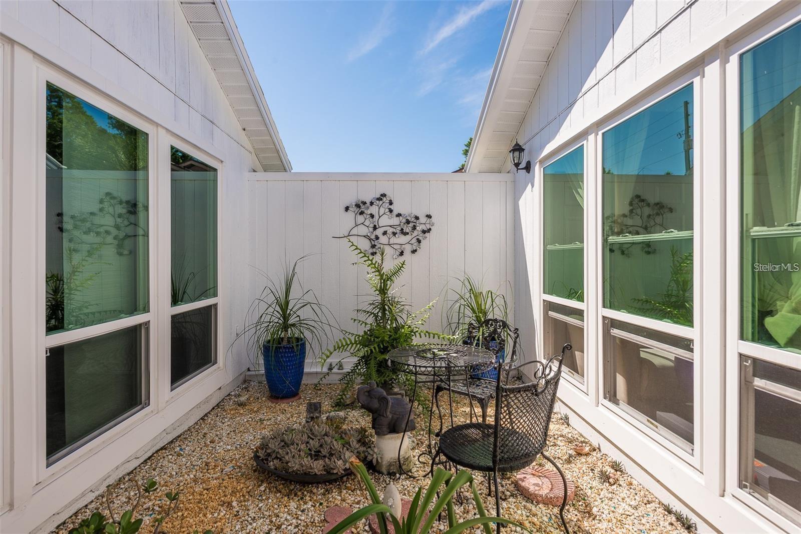 735 BONNIE BLVD, PALM HARBOR, FL, 34684