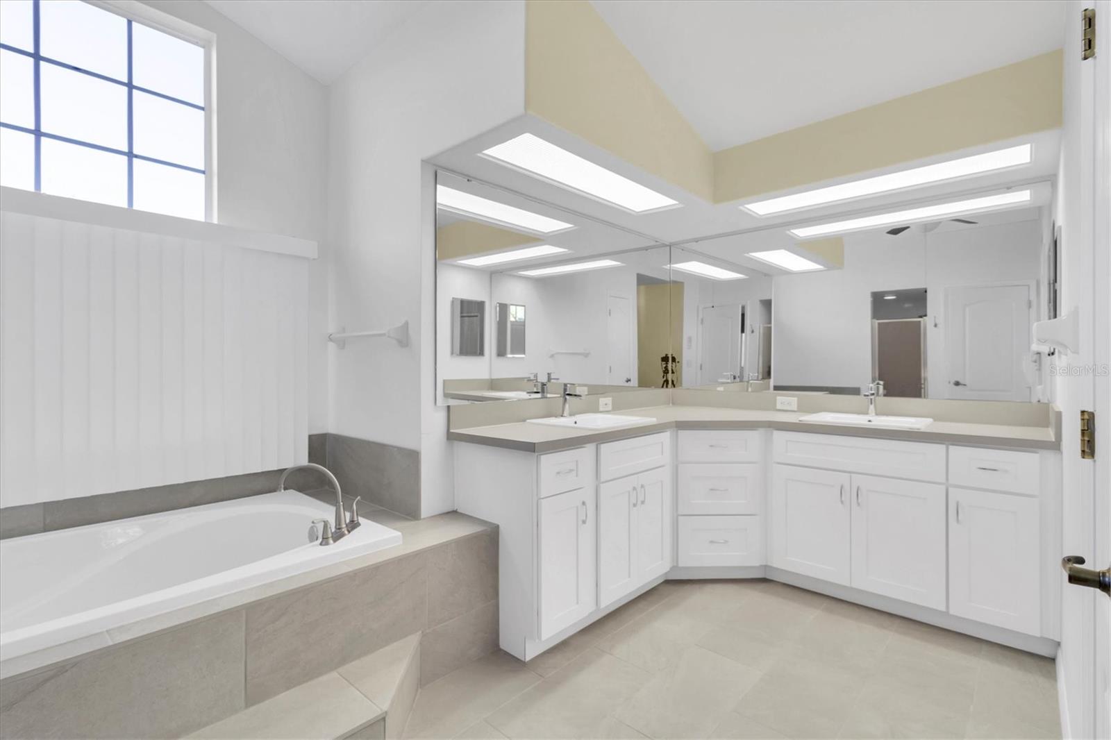16216 HERON HILLS DR, SPRING HILL, FL, 34610